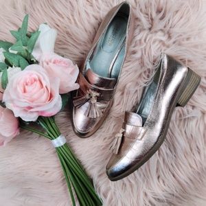 Reaction Kenneth Cole beautiful loafers  rose gold metallic 9